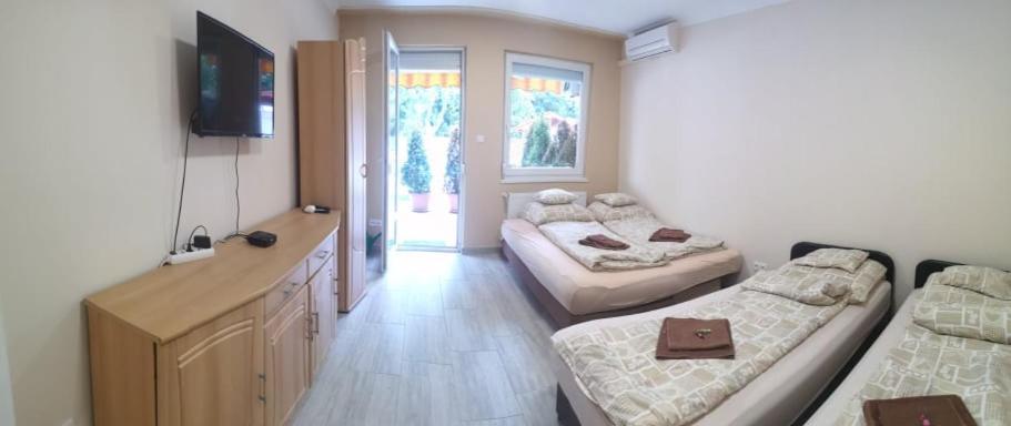 Relax Beach Apartman Hajdúszoboszló Exterior foto